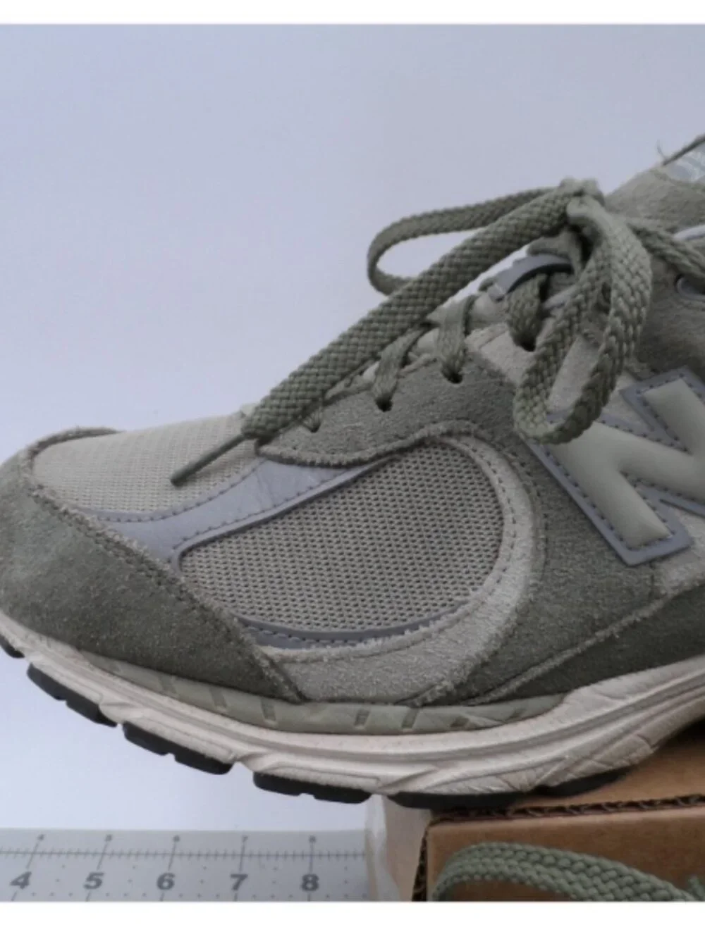 New Balance U2002RCA Running Shoes Dark Olive/Grey Men Size 10.5 Women 12